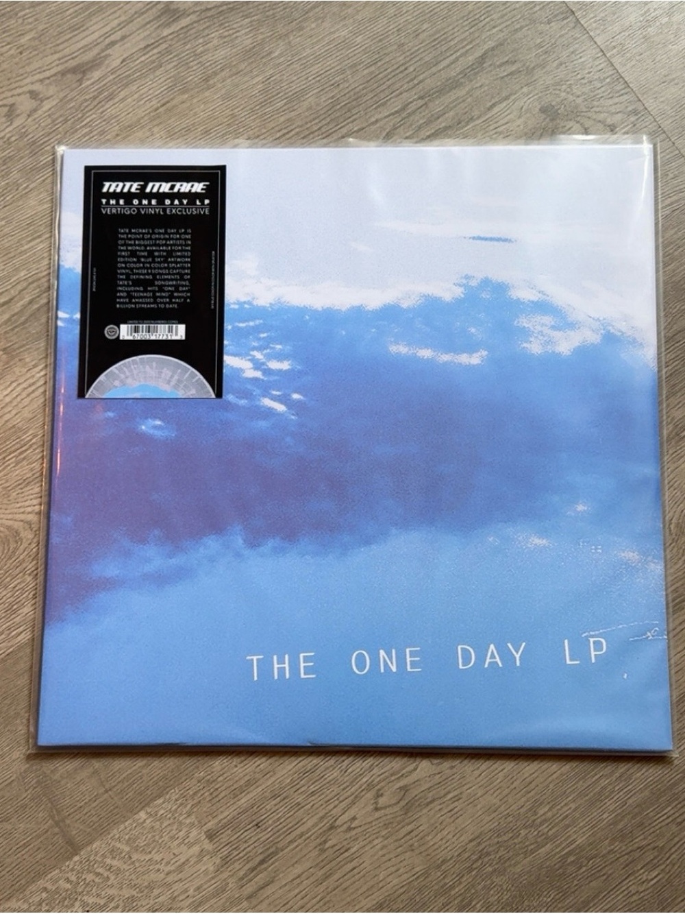 Tate McRae VV The One Day LP